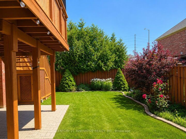 Property Photo:  20 Bonner Crescent Bsmt  ON L1T 0B7 