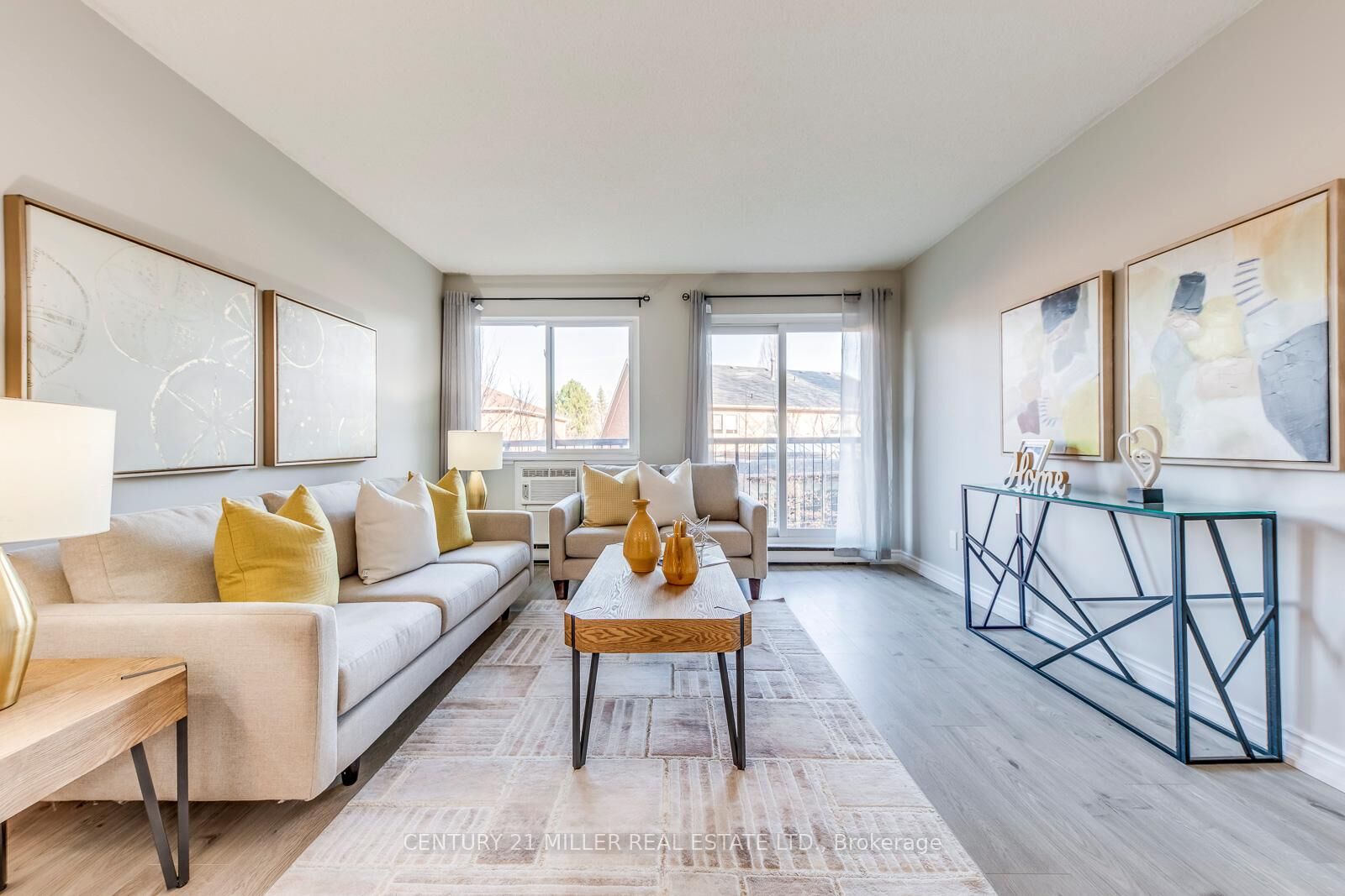 Property Photo:  1450 Glen Abbey Gate 823  ON L6M 2V7 