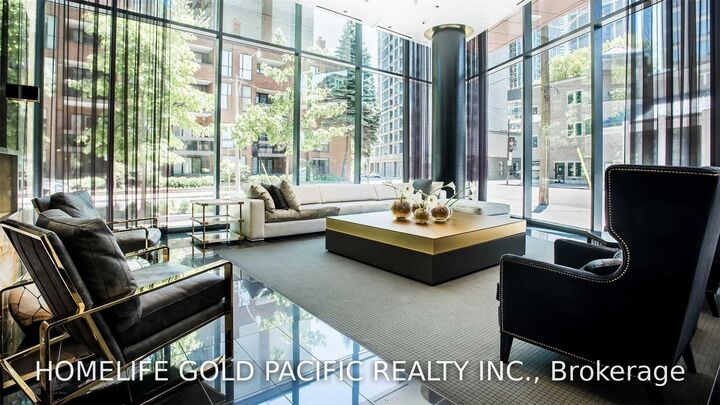 Property Photo:  32 Davenport Road 1701  ON M5R 1H3 