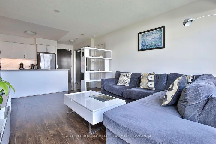 Property Photo:  25 Lower Simcoe Street 1017  ON M5J 3A1 