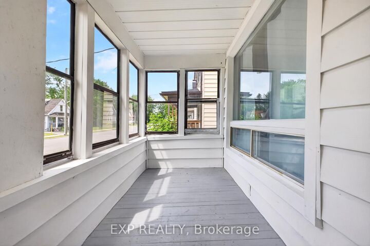 Property Photo: 6564 Level Avenue ON L2G 4B7