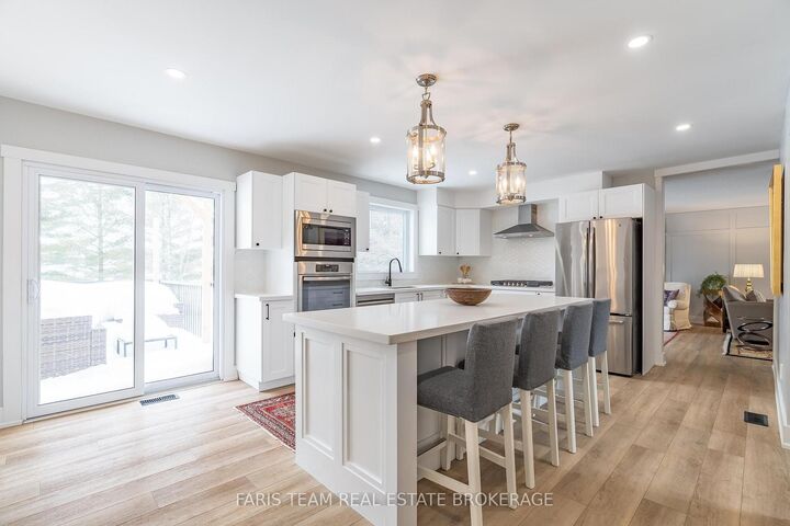 Property Photo: 3 Matthew Court ON L9Z 1J5