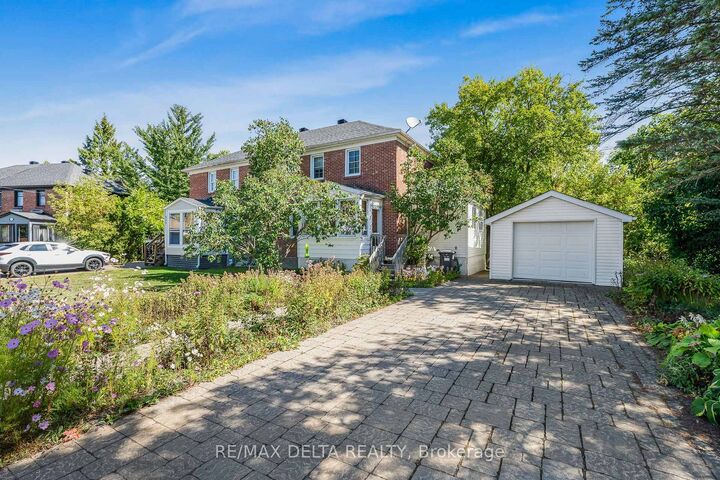 Property Photo:  487 Allan Street  ON K6A 2M3 