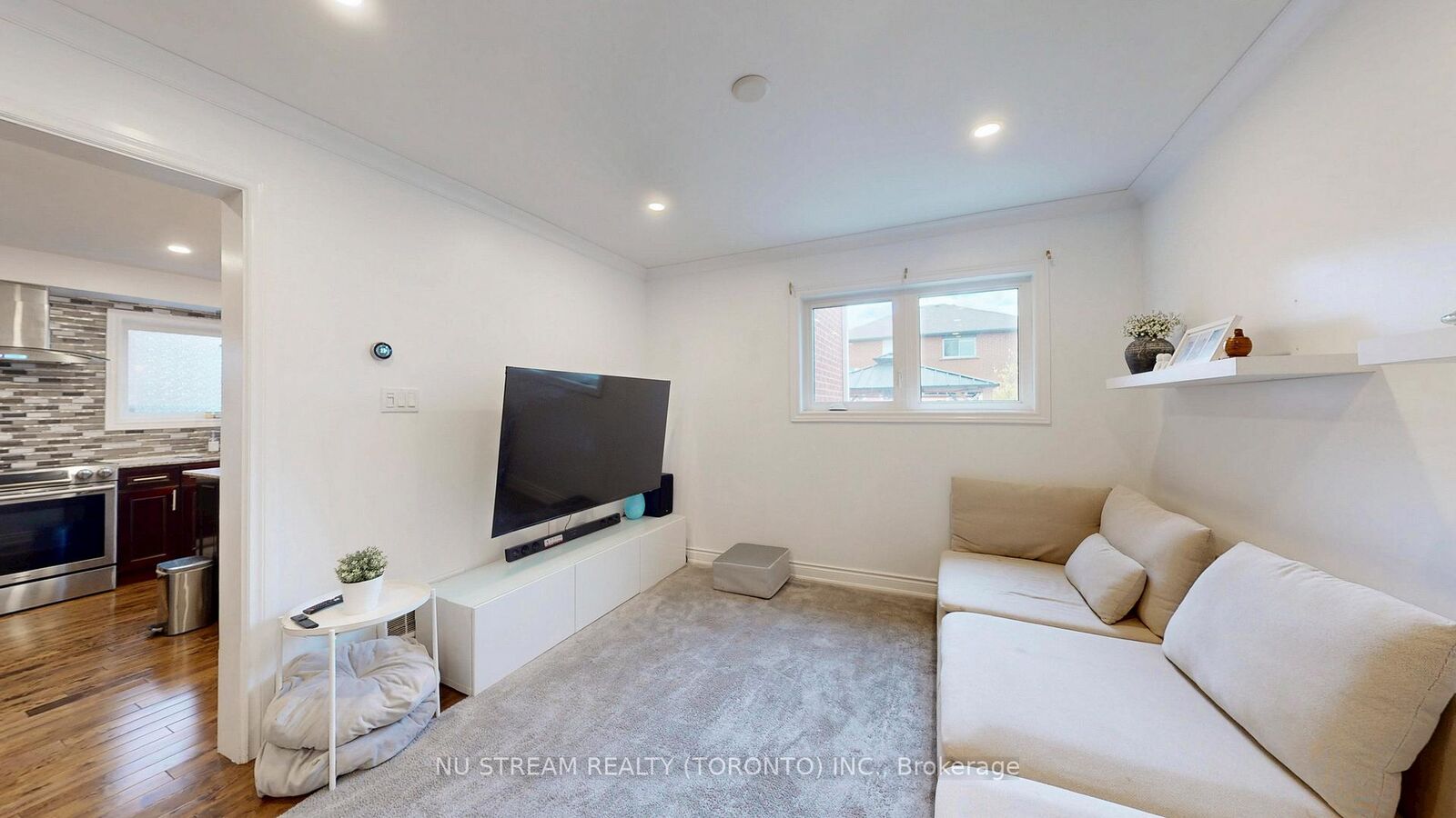 Property Photo: 3926 Hazelridge Road ON L5N 6Z4
