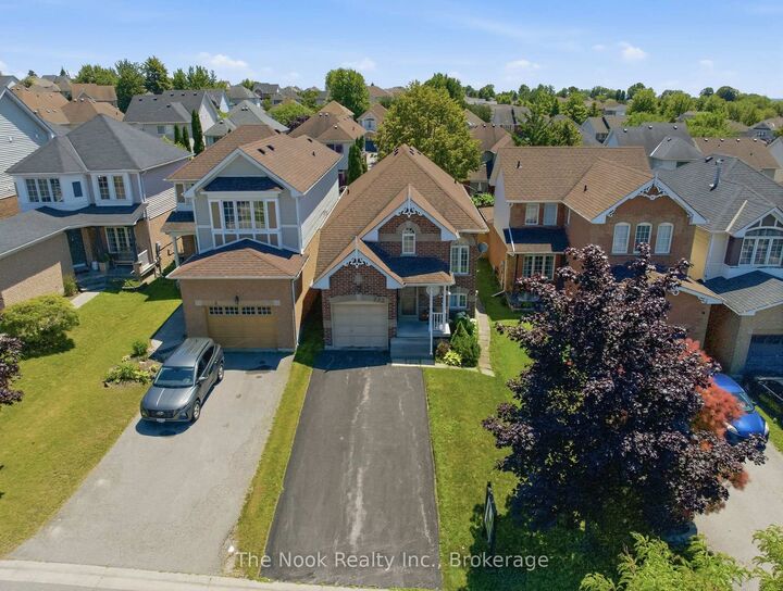 Property Photo: 1120 Timberland Crescent ON L1K 2K8