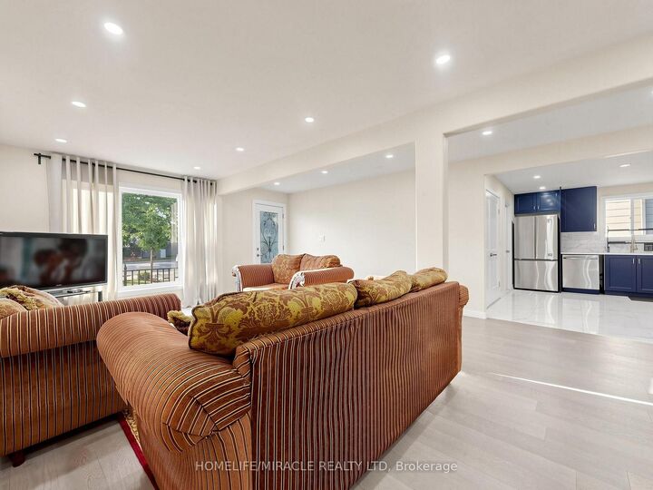 3694 Brandon Gate Drive — photo 1