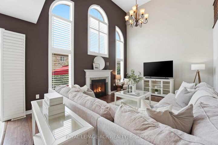 Property Photo:  179 Laurendale Avenue  ON L4P 0C2 