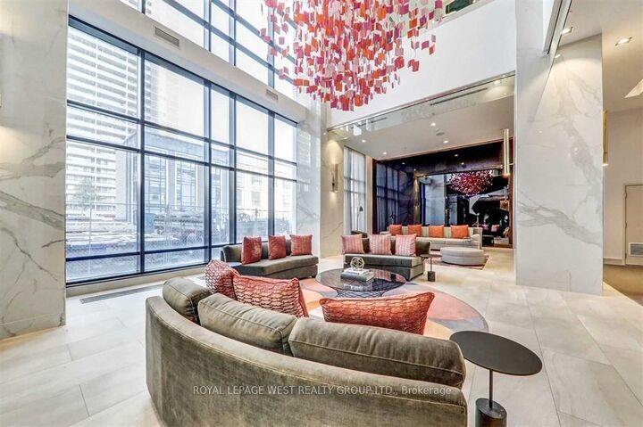 Property Photo: 7 Mabelle Avenue 2903 ON M9A 0C9
