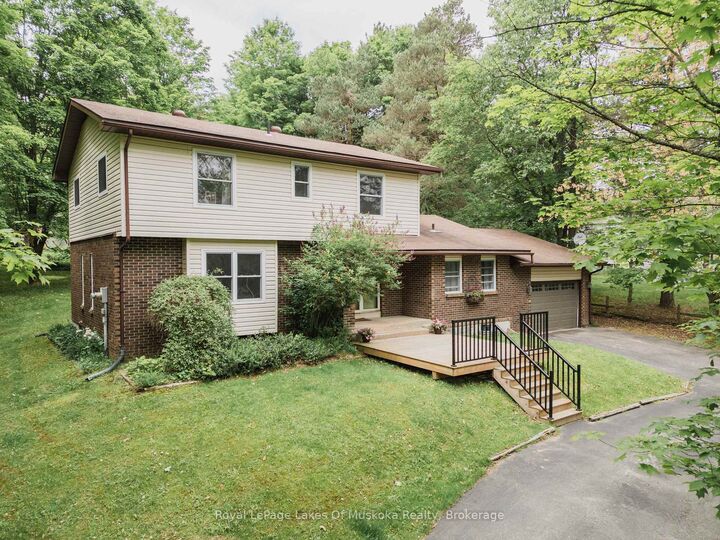 Property Photo: 12 Murray Street ON P0A 1Z0