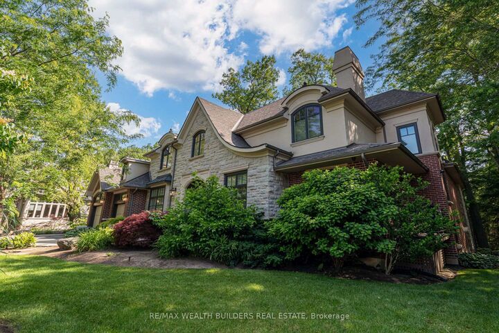 Property Photo: 45 Shorewood Place ON L6K 3Y3