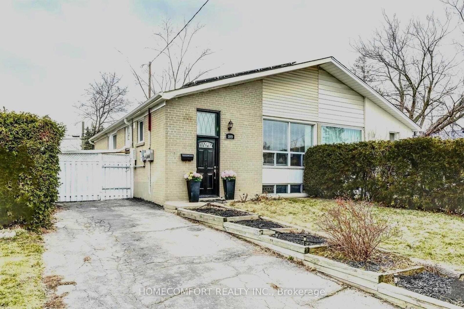 Property Photo:  189 Taylor Mills Drive N  ON L4C 2T5 