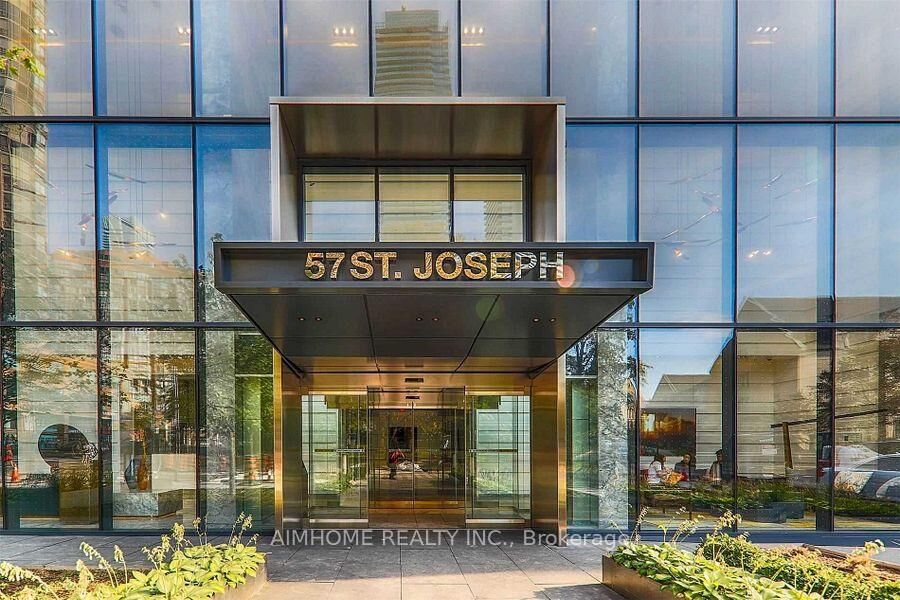 Property Photo: 57 St Joseph Street 1208 2nd Bdrm &Amp Den ON M5S 0C5