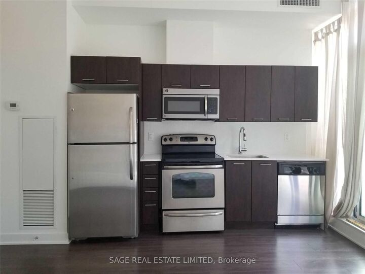 Property Photo:  169 Fort York Boulevard 220  ON M5V 0C8 