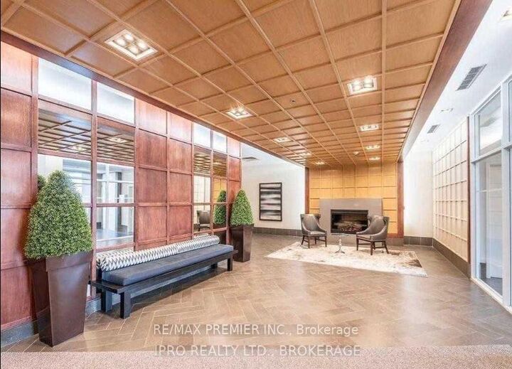 Property Photo:  3391 Bloor Street W 411  ON M8X 1G3 