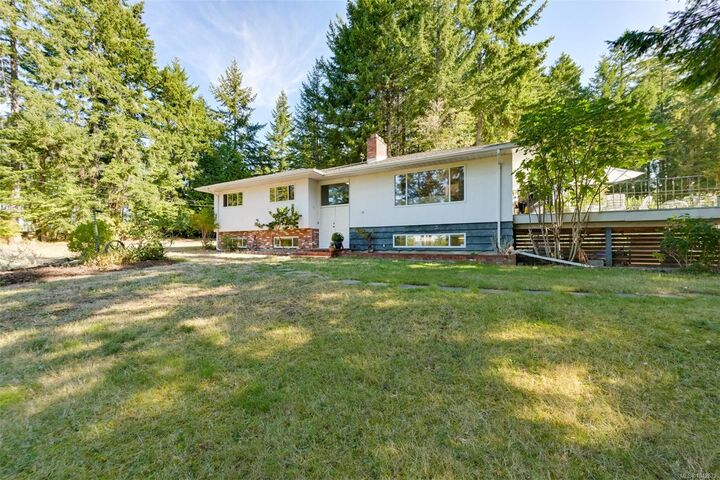 Property Photo: 2660 Holden Corso Rd BC V9X 1M7