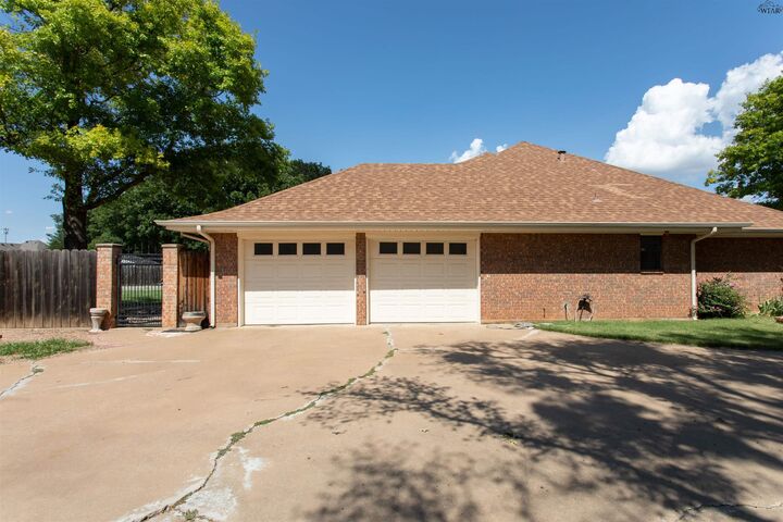 Property Photo:  4330 Chelsea Drive  TX 76309 