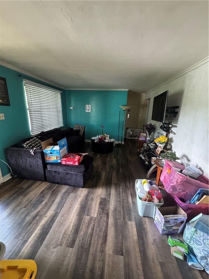Property Photo:  386 Dorothy Dr  PA 15235 