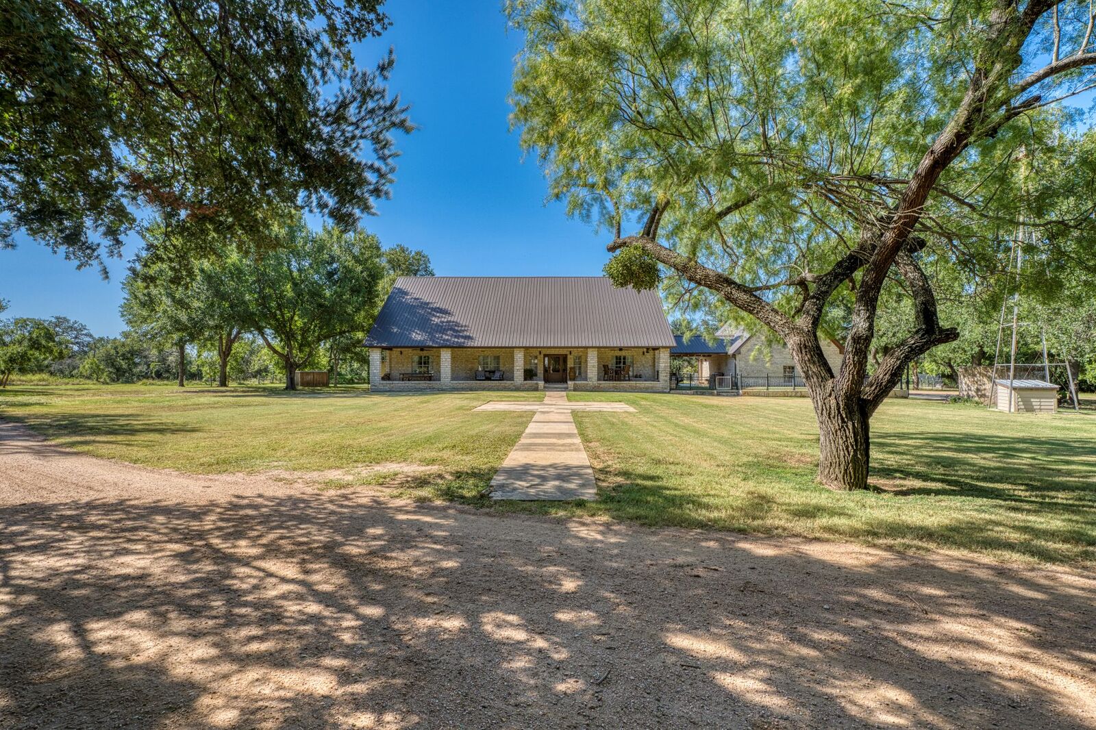Property Photo: 150 Shady Lane TX 78654
