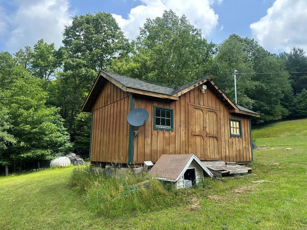 Property Photo:  1900 Swede Road  PA 16351 