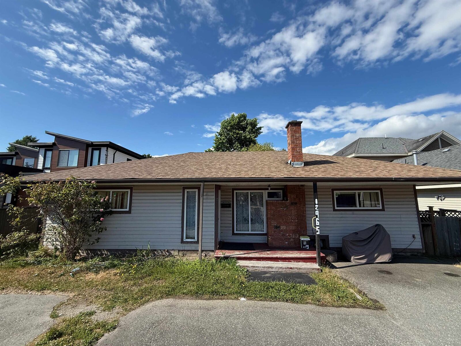 Property Photo: 12965 64 Avenue BC V3W 1X4