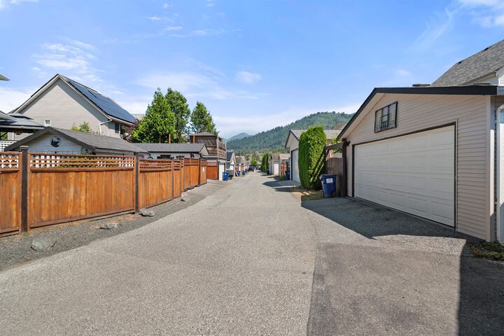 Property Photo: 46415 Bedford Parkway BC V2R 5N4