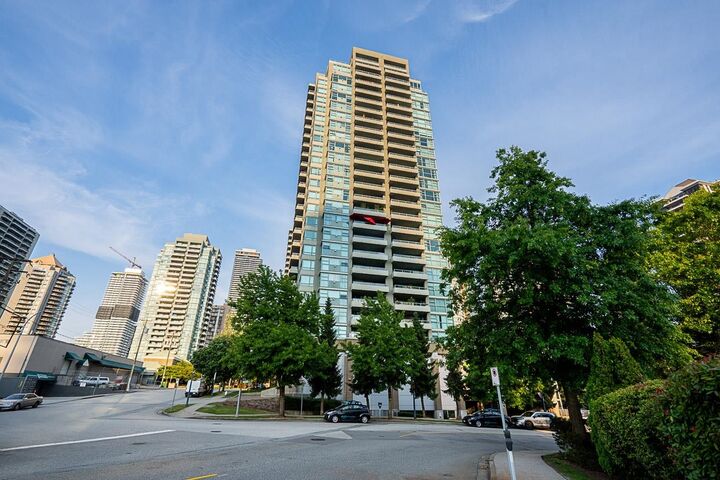 Property Photo: 4388 Buchanan Street 1906 BC V5C 6R8
