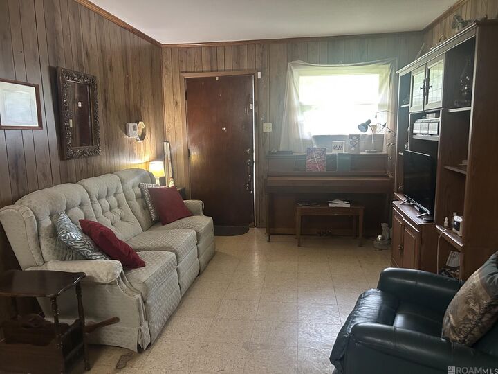 Property Photo: 6010 Groom Rd LA 70714