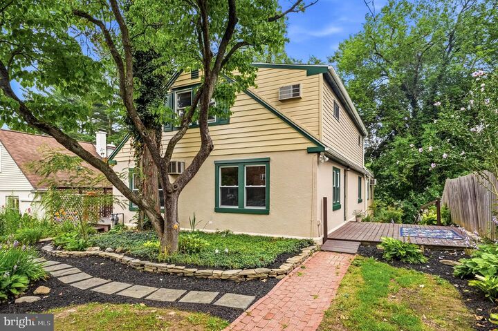 Property Photo: 610 W Market Street PA 19382