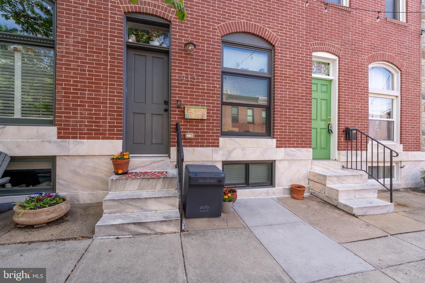 Property Photo:  413 S Robinson Street  MD 21224 
