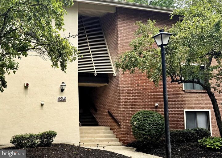 Property Photo:  129 Echelon Road 2  NJ 08043 