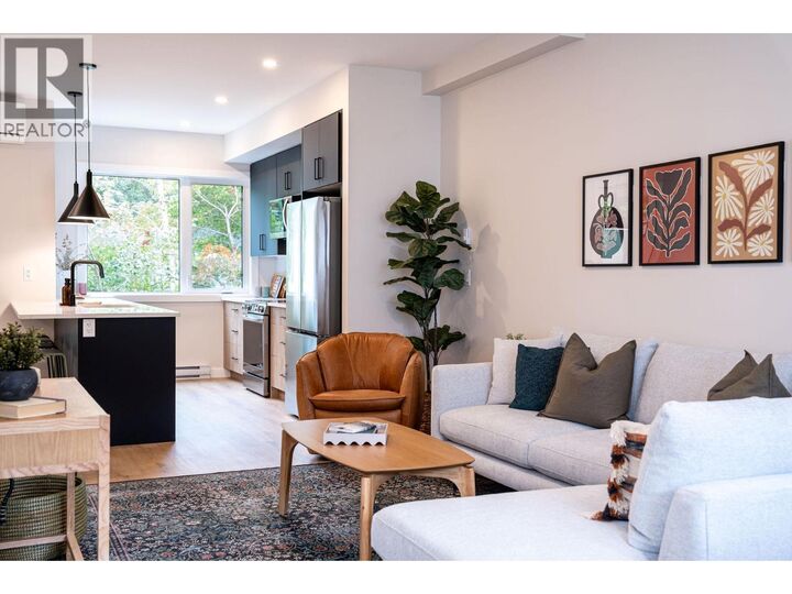 Property Photo: 404 King Street BC V0E 2S0