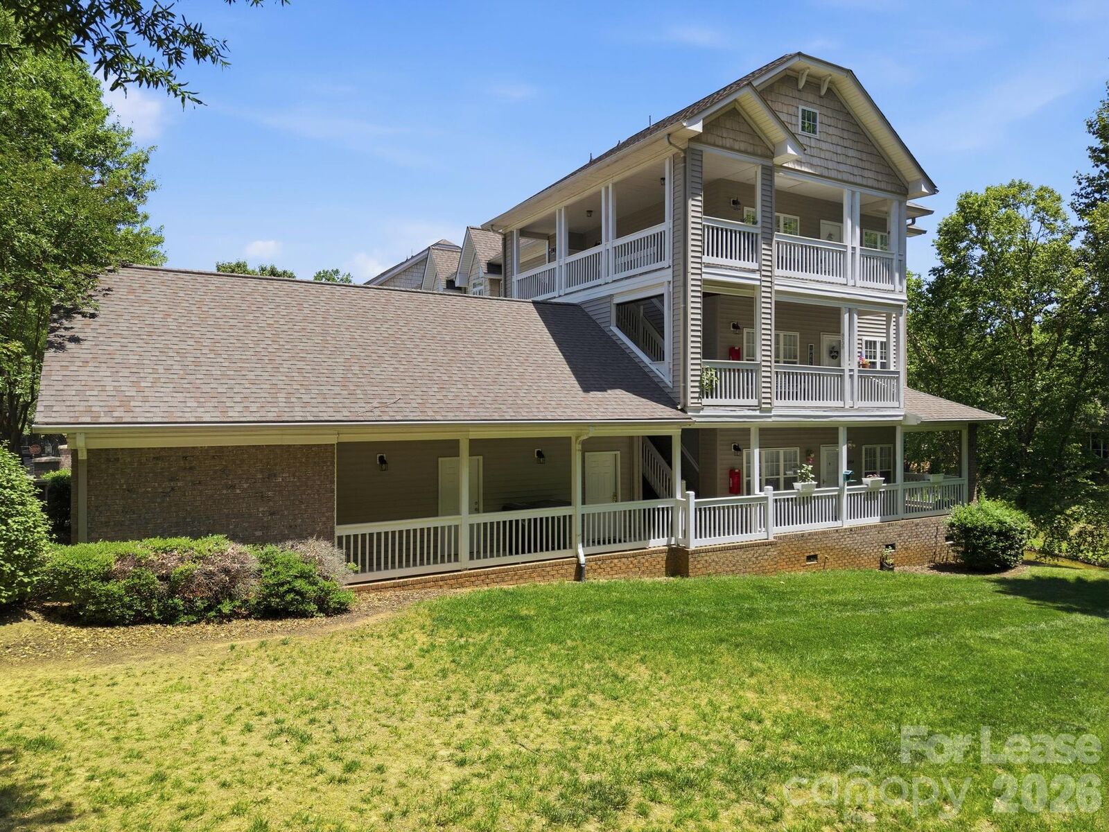 Property Photo: 8942 Rosalyn Glen Road NC 28031