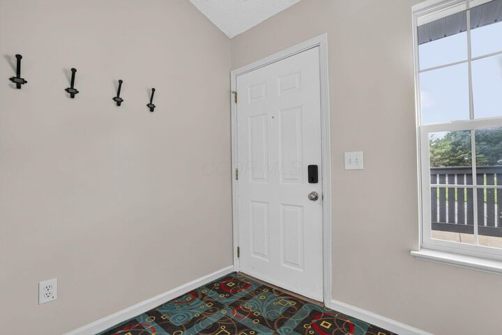 Property Photo: 997 Kingsbury Court OH 43055