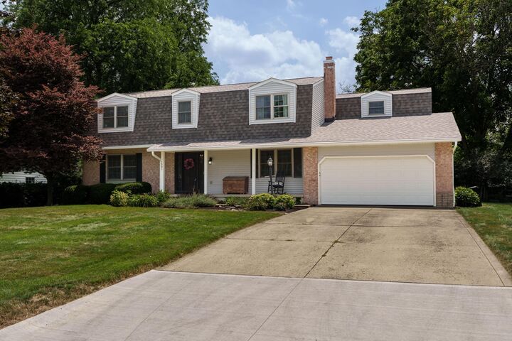 Property Photo: 1501 Candlewood Drive OH 43235