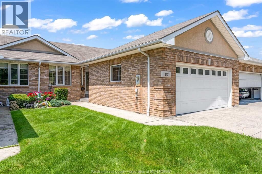 Property Photo:  1431 Blue Heron Drive  ON N8P 1L5 