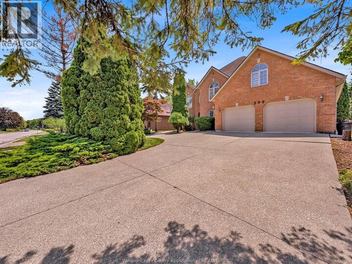 Property Photo:  299 Russel Woods Drive  ON N8N 4K4 