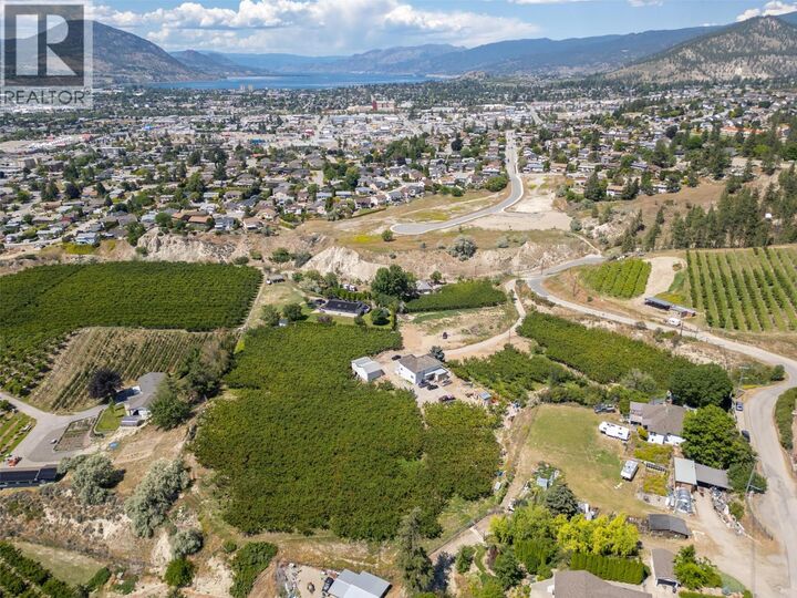 Property Photo:  2885 Valleyview Road  BC V2A 8V7 