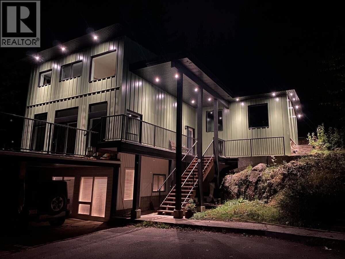 Property Photo: 588 Alpine Lane East BC V0E 2S0