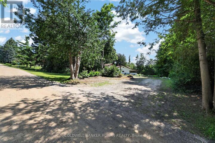 Property Photo:  16 Dean Road  ON L9V 3E7 