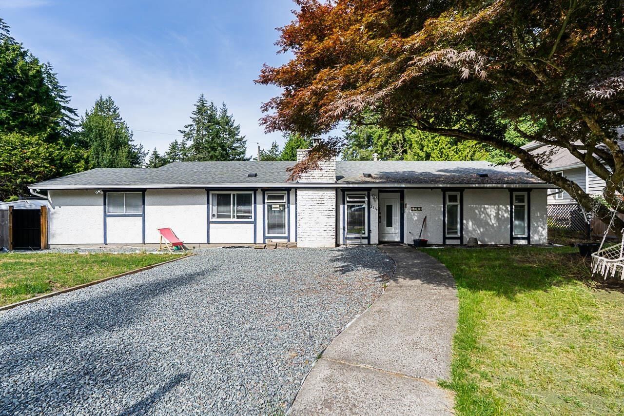 Property Photo:  2714 Parkway Drive  BC V4P 1E8 