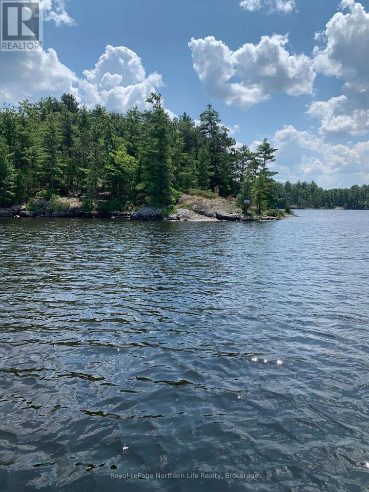 Commanda Island — photo 1