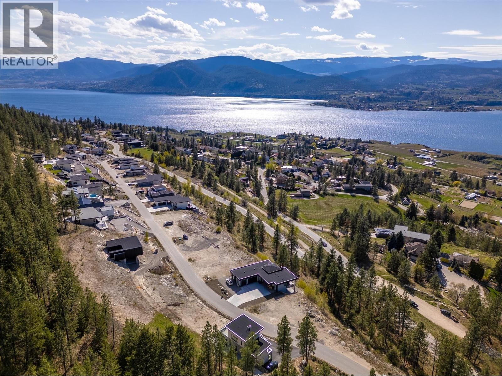Property Photo:  2960 Outlook Way  BC V0H 1N1 