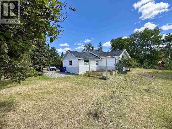 Property Photo: 185 Bridge Creek Place BC V0K 2E0