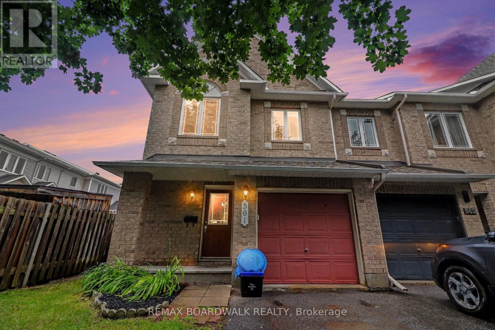 Property Photo: 561 Aquaview Drive ON K4A 4V4