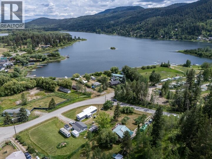 Photo de la propriété:  3041 Holbrook Road  BC V0E 3E1 