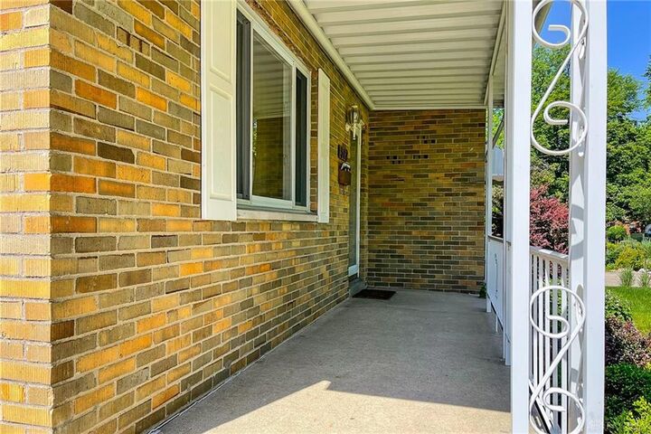 Property Photo:  512 Carrlands Drive  OH 45429 