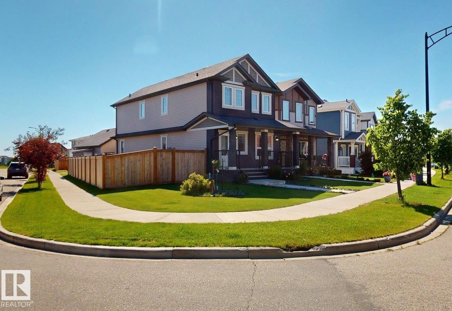 Property Photo:  17359 49 Street NW  AB T5Y 3W1 