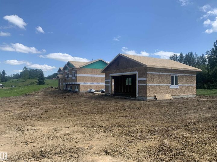 Property Photo:  52510 Rge Road 25 14  AB T7Y 2M2 