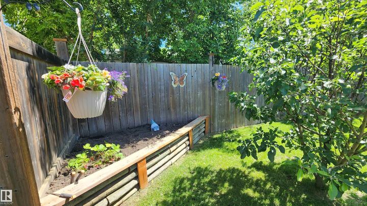 Property Photo: 5110 50 Avenue AB T0A 1A0