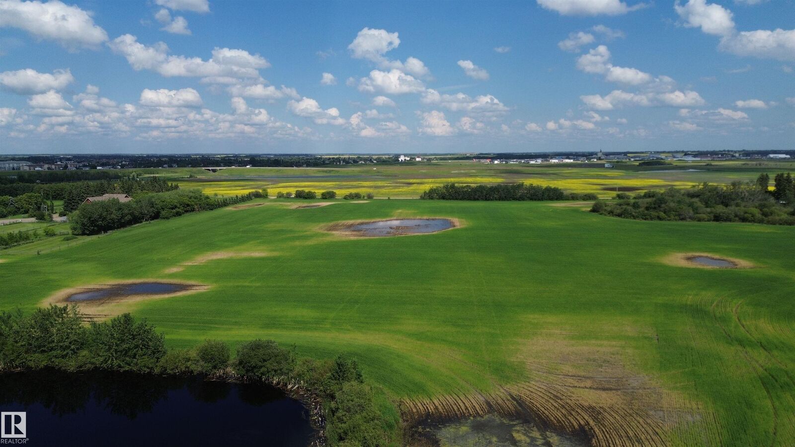 Property Photo: Township 554 Range Road 254 AB T8R 0S2